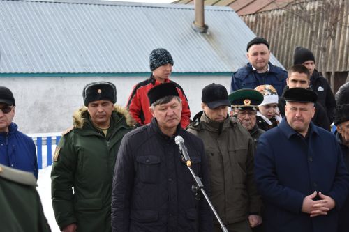 Геройлар китә, эзләре кала