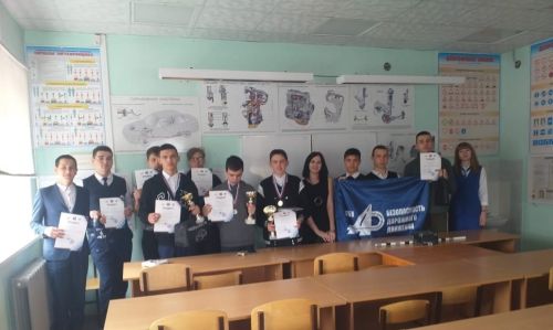 На базе МБОУ «Большекайбицкая СОШ - центр образования» прошел конкурс по автомногоборью среди юношей Кайбицкого района