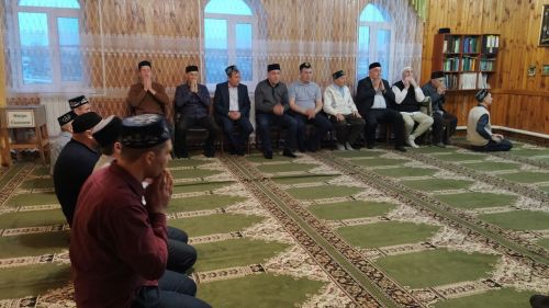 В Кайбицах глава района провел ифтар в честь Священного месяца Рамазан