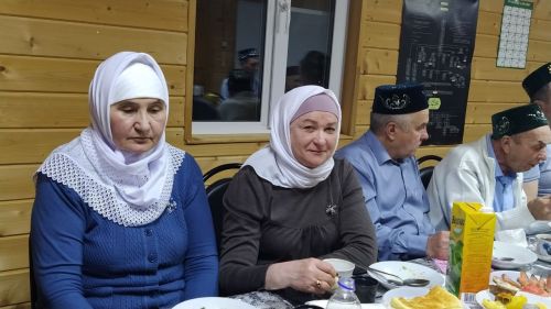 В Кайбицах глава района провел ифтар в честь Священного месяца Рамазан