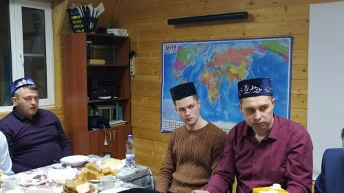 В Кайбицах глава района провел ифтар в честь Священного месяца Рамазан