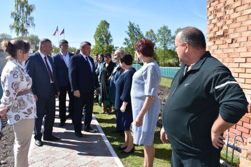 Последний звонок прозвенел для выпускников Федоровской школы