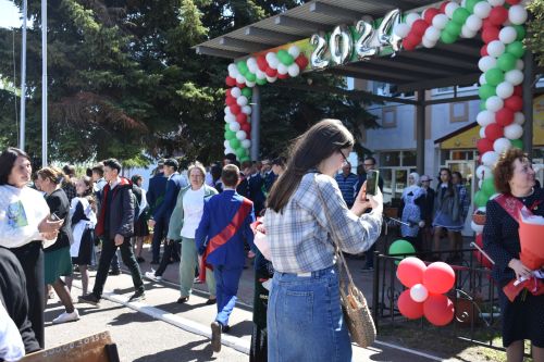 В Большекайбицкой школе прозвенел последний звонок