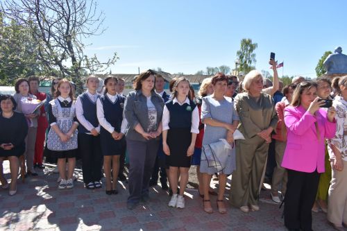 Последний звонок прозвенел для выпускников Федоровской школы