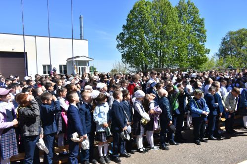 В Большекайбицкой школе прозвенел последний звонок