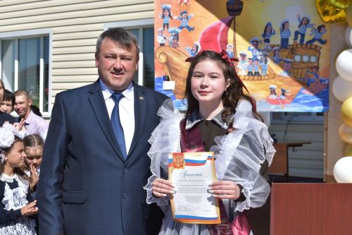 Последний звонок прозвенел для выпускников Федоровской школы