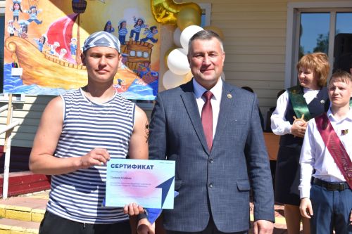 Последний звонок прозвенел для выпускников Федоровской школы