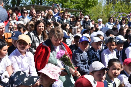 В Большекайбицкой школе прозвенел последний звонок
