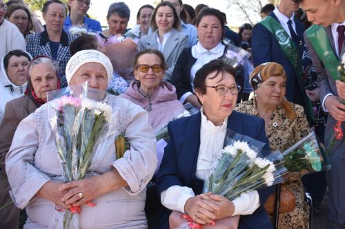 В Большекайбицкой школе прозвенел последний звонок