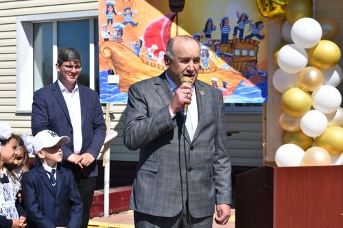 Последний звонок прозвенел для выпускников Федоровской школы