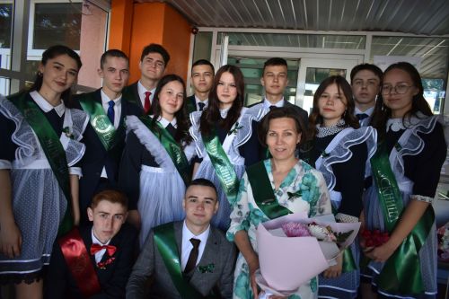 В Большекайбицкой школе прозвенел последний звонок