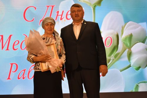 Кайбыч районының медицина хезмәткәрләре һөнәри бәйрәмнәрен билгеләп узды
