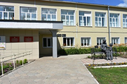 Кайбыч районы башлыгы мәктәпләрнең һәм балалар бакчаларының яңа уку елына әзерлеге белән танышты