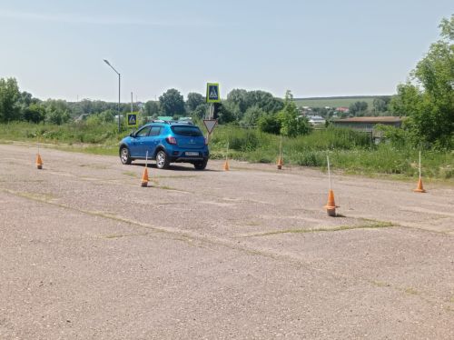В Кайбицах прошел районный конкурс водительского мастерства «Автоледи» среди женщин-автомобилистов