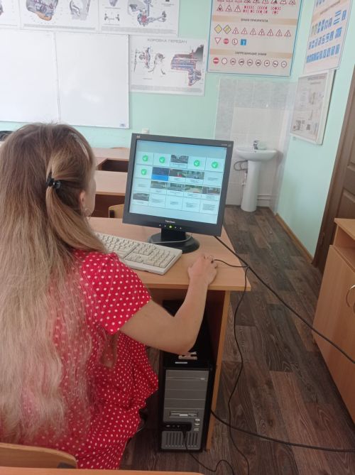 В Кайбицах прошел районный конкурс водительского мастерства «Автоледи» среди женщин-автомобилистов