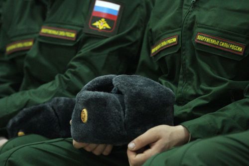 Для новых граждан России срок службы в армии может стать двухлетним