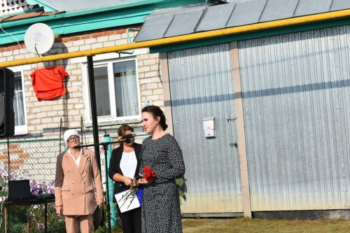 Борындыкта хәрби операция зонасында һәлак булган Рамил Тимершин яшәгән йортка мемориаль такта куелды