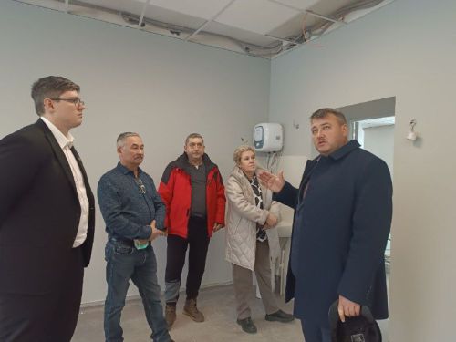Глава Кайбицкого района ознакомился с ремонтом Федоровской школы