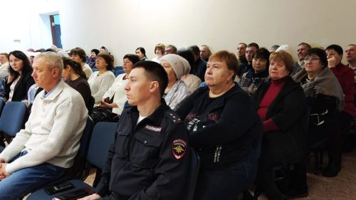 В Надеждинском поселении состоялся первый в районе сход граждан