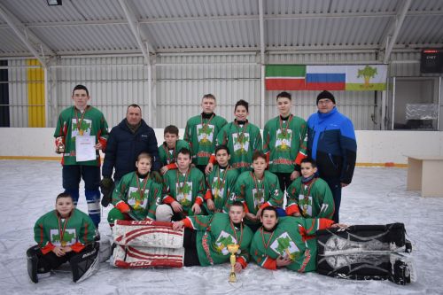 «Кайбыч» боз мәйданында хоккей буенча «Алтын алка» ярышы узды