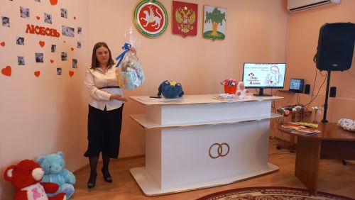 Кайбычта бәби көтүче ханымнар белән очрашу узды