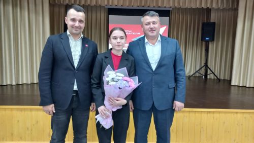 В Кайбицах на выборах в местный совет Движения Первых принял участие помощник Раиса РТ, руководитель регионального отделения Движения Первых в Татарстане Тимур Сулейманов