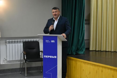 В Кайбицах на выборах в местный совет Движения Первых принял участие помощник Раиса РТ, руководитель регионального отделения Движения Первых в Татарстане Тимур Сулейманов