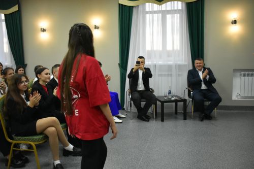 В Кайбицах на выборах в местный совет Движения Первых принял участие помощник Раиса РТ, руководитель регионального отделения Движения Первых в Татарстане Тимур Сулейманов