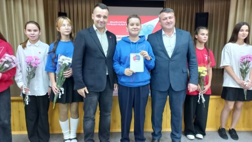 В Кайбицах на выборах в местный совет Движения Первых принял участие помощник Раиса РТ, руководитель регионального отделения Движения Первых в Татарстане Тимур Сулейманов