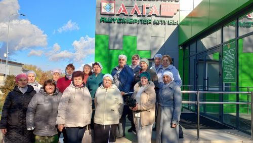Кайбычның ветераннар советлары рәисләре СВОга гуманитар йөк әзерләү буенча Апас волонтерларының тәҗрибәсен өйрәнергә барды