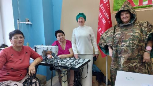 Кайбычның ветераннар советлары рәисләре СВОга гуманитар йөк әзерләү буенча Апас волонтерларының тәҗрибәсен өйрәнергә барды