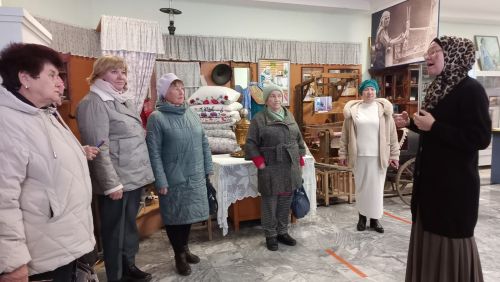 Кайбычның ветераннар советлары рәисләре СВОга гуманитар йөк әзерләү буенча Апас волонтерларының тәҗрибәсен өйрәнергә барды