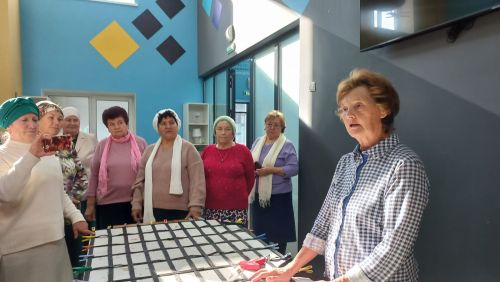 Кайбычның ветераннар советлары рәисләре СВОга гуманитар йөк әзерләү буенча Апас волонтерларының тәҗрибәсен өйрәнергә барды
