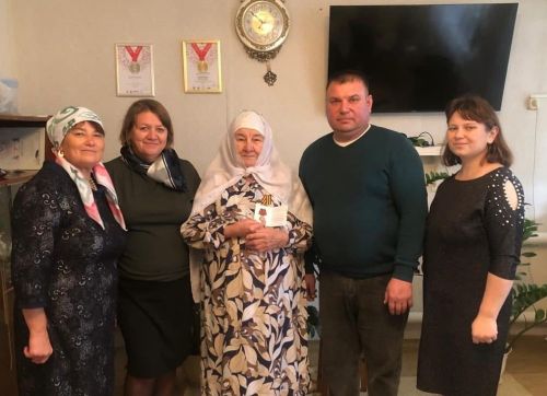 В деревне Бурундуки в рамках подготовки к Году защитника Отечества продолжается акция «Дети войны»