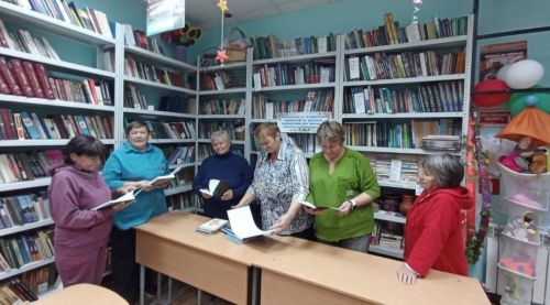 В Кулангинской сельской библиотеке прошел час поэзии «Читая Есенина», посвященный 130-летию со дня рождения великого русского поэта