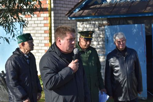 Иске Чәчкаб авылы халкы махсус хәрби операциядә һәлак булган авылдашлары белән хушлашты