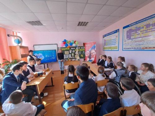 В Берлибашской школе торжественно открыли Научный Клуб Первых