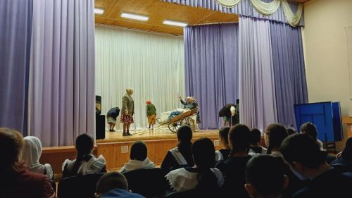 В Молькеевском доме культуры был представлен спектакль по пьесе Заки Зайнуллина под названием «Женщины 41-го»