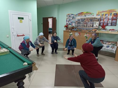 В Берлибашском сельском клубе стартовал новый проект — линейные танцы для пожилых людей