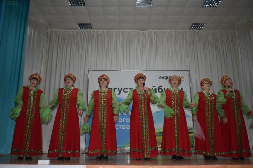 В обществе «Август-Кайбицы» чествовали передовиков труда