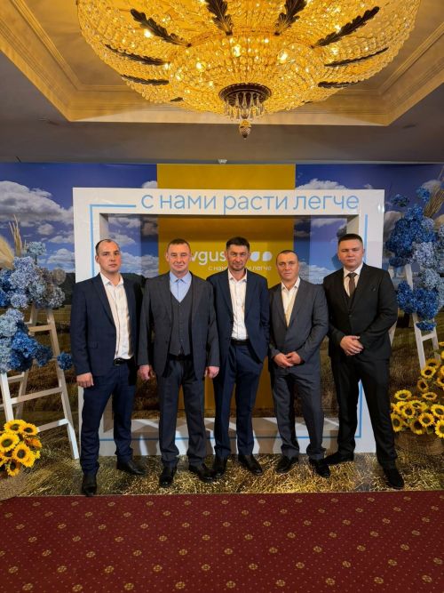 «Август-Кайбыч» уңганнары Казаннан бүләкләнеп кайтты