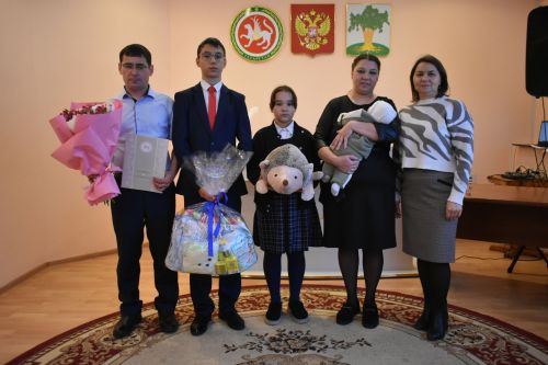 Кайбычта туу турында таныклык тапшыру тантанасы узды