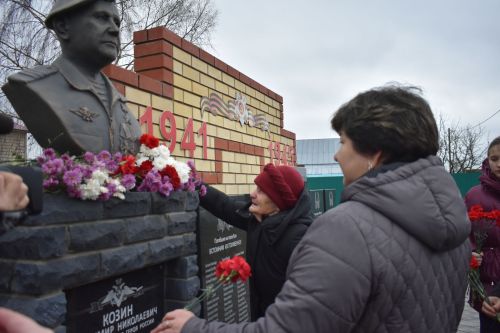 В Малых Мемях состоялось мероприятие, посвященное памяти бойцов, погибших при выполнении воинского долга в ходе спецоперации