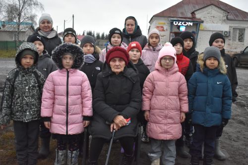 В Малых Мемях состоялось мероприятие, посвященное памяти бойцов, погибших при выполнении воинского долга в ходе спецоперации