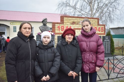 В Малых Мемях состоялось мероприятие, посвященное памяти бойцов, погибших при выполнении воинского долга в ходе спецоперации