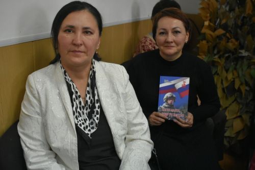На родине Героя России — в Малых Мемях состоялась презентация книги