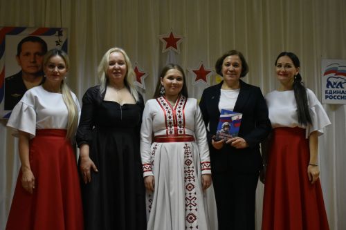 На родине Героя России — в Малых Мемях состоялась презентация книги