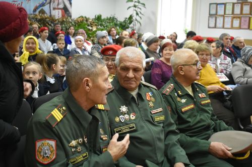 На родине Героя России — в Малых Мемях состоялась презентация книги