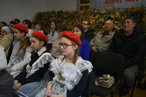 На родине Героя России — в Малых Мемях состоялась презентация книги