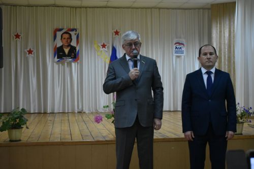На родине Героя России — в Малых Мемях состоялась презентация книги